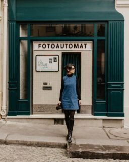 Paris comme terrain de jeu, entre deux coworkings avec @melody_barabe 

📍@fotoautomat_france 4 rue Androuet, Paris 18

📸 team work @melody_barabe @charlottemarette