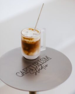 Petite parenthèse avant une semaine bien remplie ☕️

Starting the week slowly, while I still can.

@capturism.studio